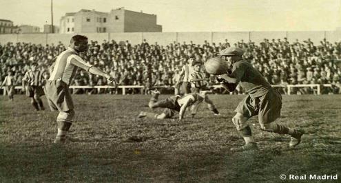 أصل الاسم (1) .. من هو زامورا الذي اشتهر رمز الزمالك باسمه؟